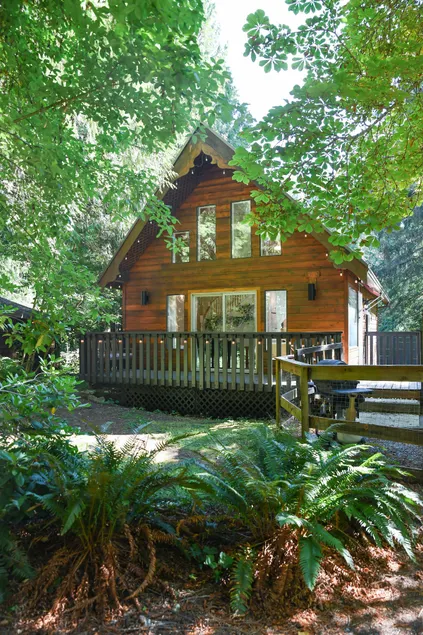 Private Chalet & Sauna- Hike, Bike, Ski, Relax - Image 1
