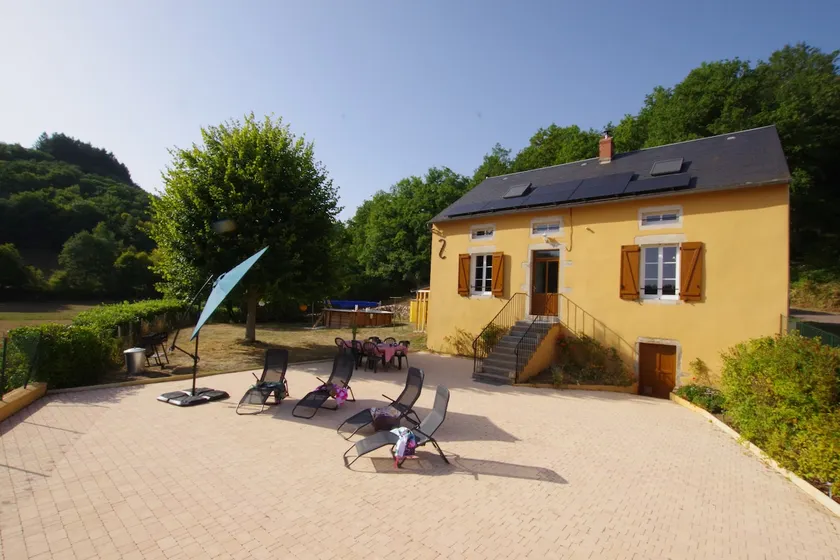 Les Meulots holiday cottage, secluded in Morvan - Image 1