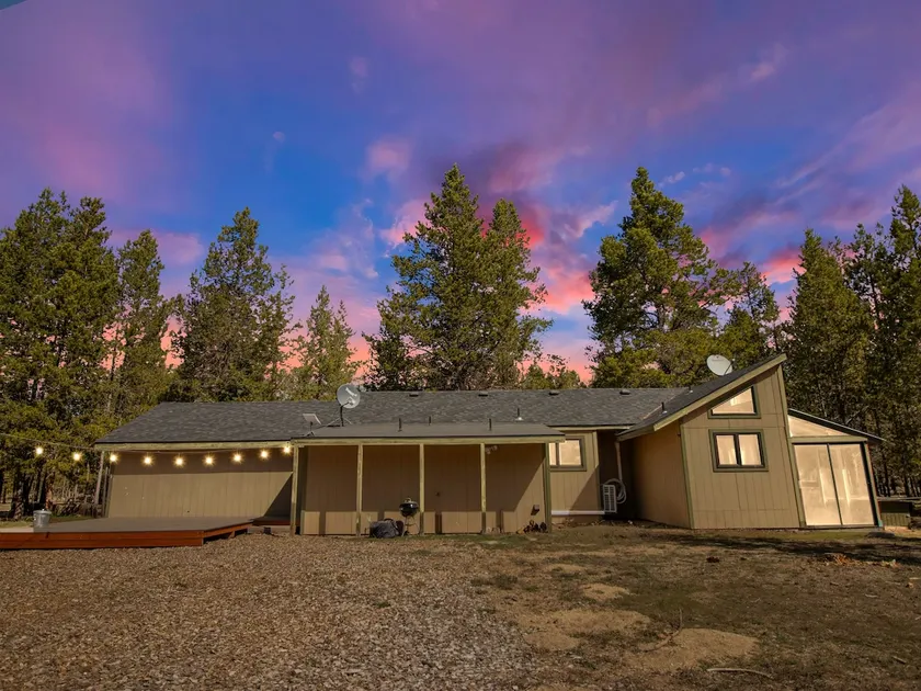 \"Peaceful Pine Cottage\" on 2+acres - Close to Ski Resorts! - Image 1