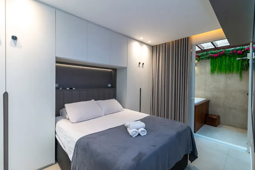 Apartment with Garden and Jacuzzi Leblon Praia Rio - Image 1
