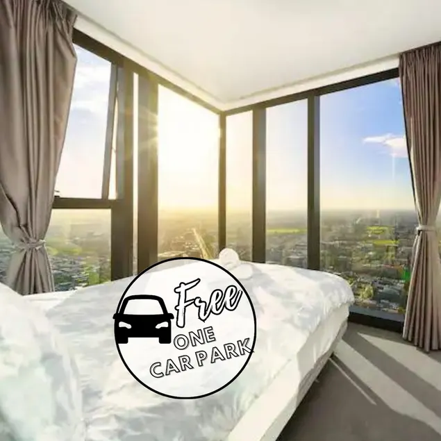 57F Luxury Wall-glass CBD •2B2B• 6pax •Free park - Image 1