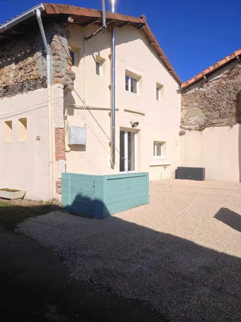 Beautiful country home in Chabanais - Image 1