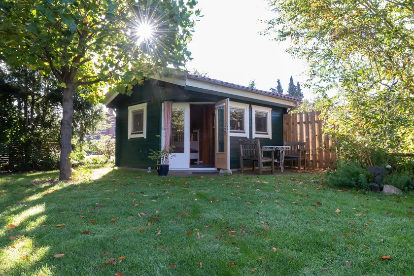 Small but nice, a tiny house - Image 1