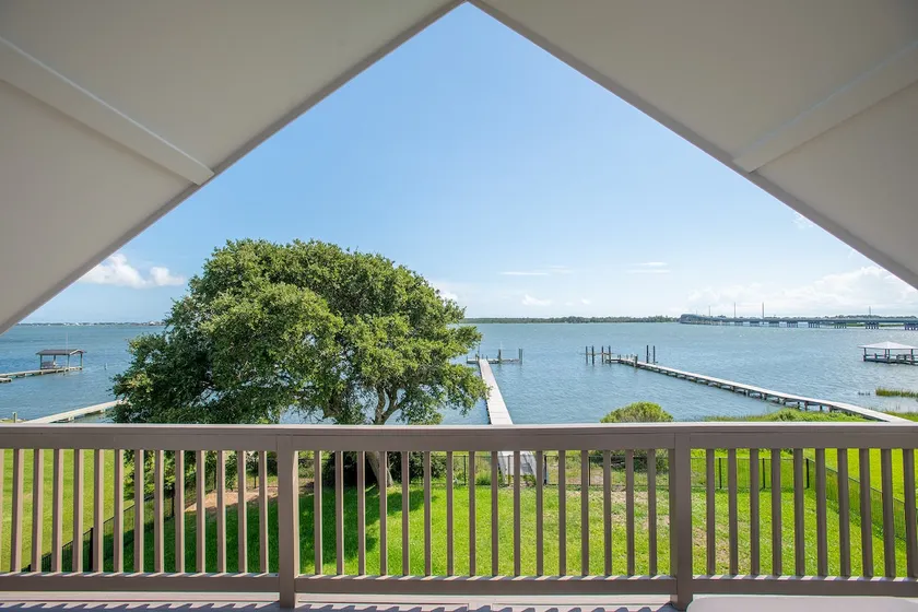 Spectacular ocean getaway, vacation done right! - Image 1
