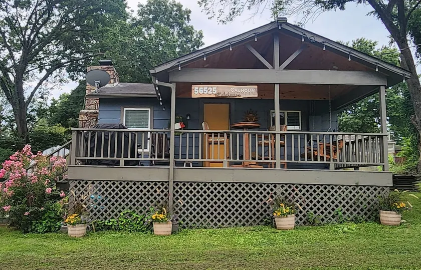 Calhoun Lakehouse on Monkey Island - Image 1