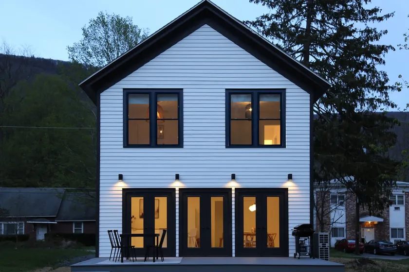 Modern dreamy Hudson Valley home - Image 1