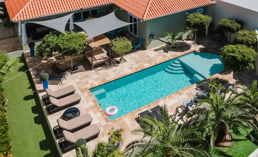 Villa \" Island Vibes\" private pool & walk to beach - Image 1