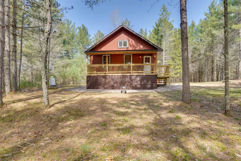 \"Singing Pines\" Newly Built Vacation Rental - Image 1