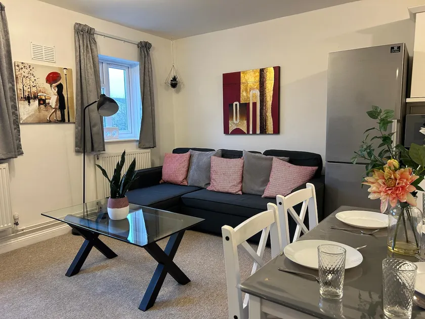 Lovely Serviced Apartment, Free Parking, Oxford - Image 1