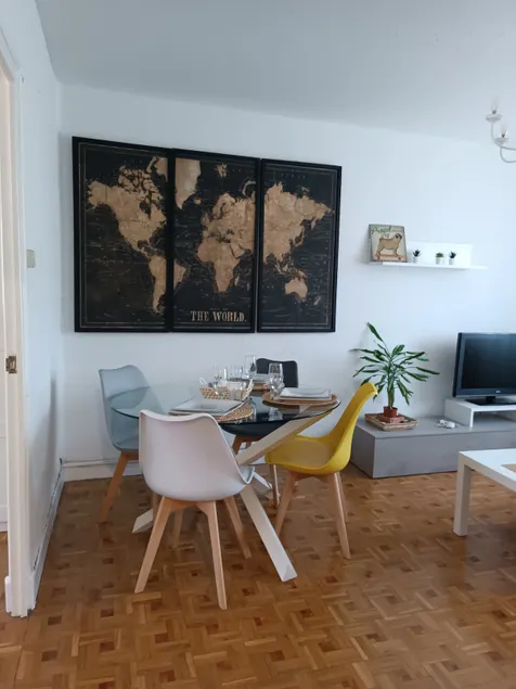 Pamplona Well-connected apartment Camino de Santiago - Image 1