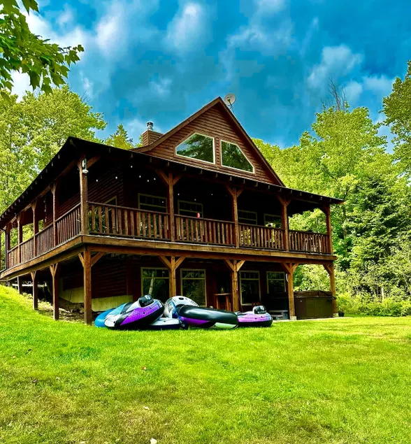 NEW Cast Away Grand Lodge... 4 - Bedroom with Hot Tub - Image 1