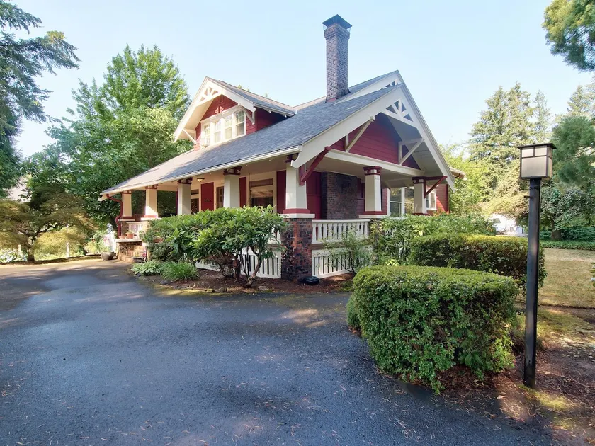 Sweet Private Suite in Historic Home - Image 1