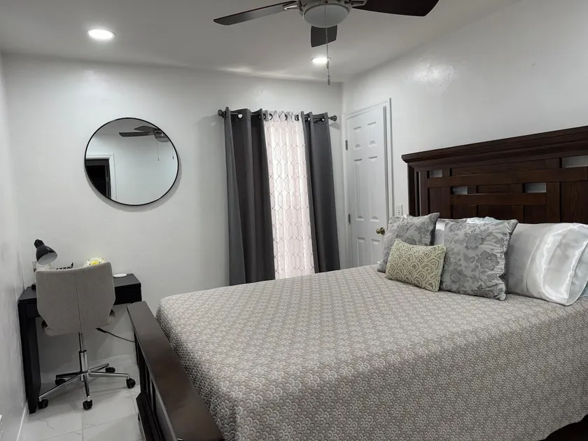 Your “Oasis” suite near the springs - Image 1