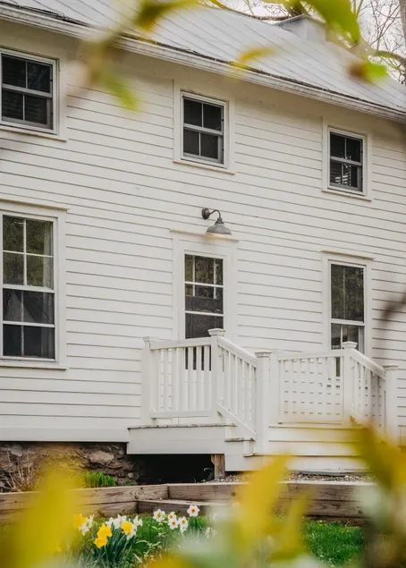 The Gallatin Farmhouse - Image 1