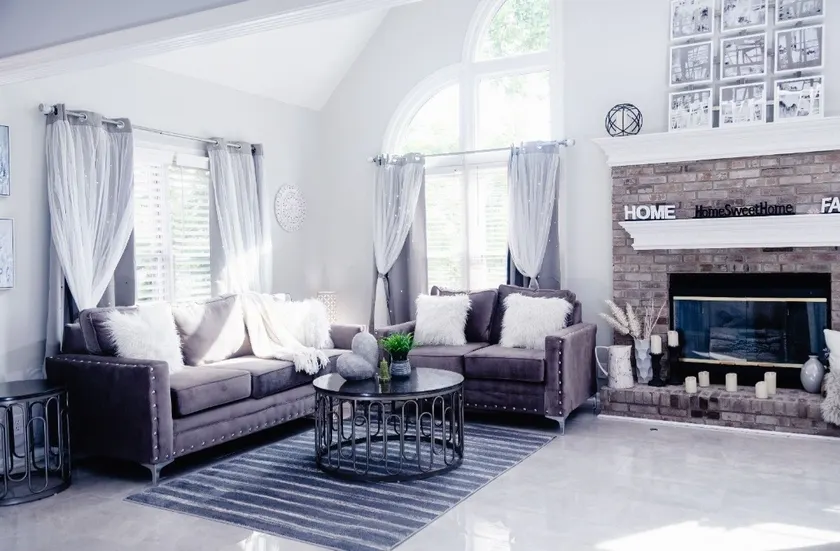 Spacious 4 BD Home | 5 min to Airport • 6 min Expo - Image 1