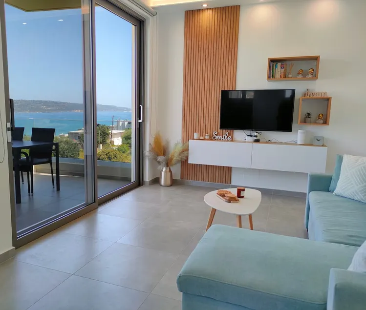 Cozy & modern apartment with stunning view - Image 1