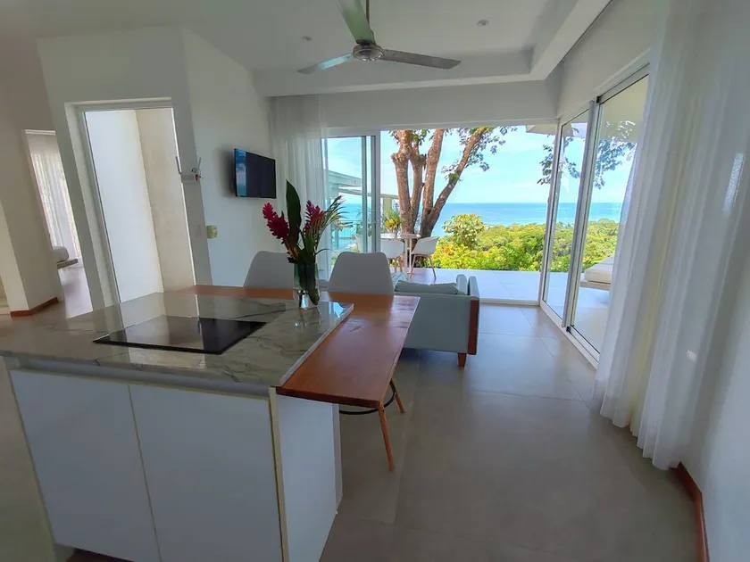 Stunning Ocean Villa - Infinity Pool & King Bed - Image 1