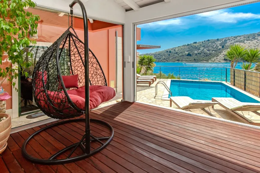 Mediterranean villa • Pool• Indoor jacuzzi • EVC• - Image 1