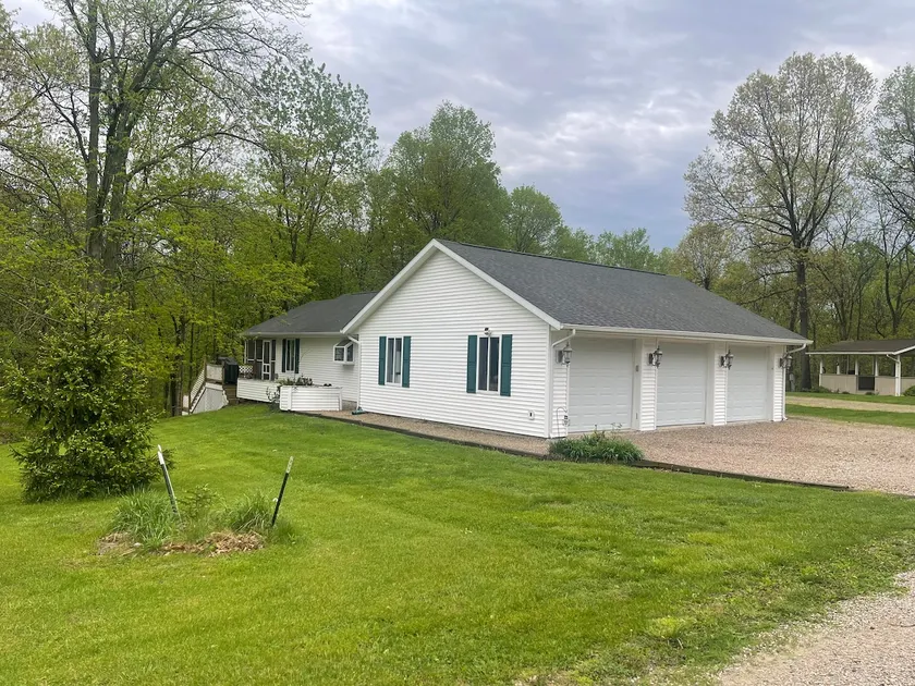 Tranquil cove lake house - Image 1