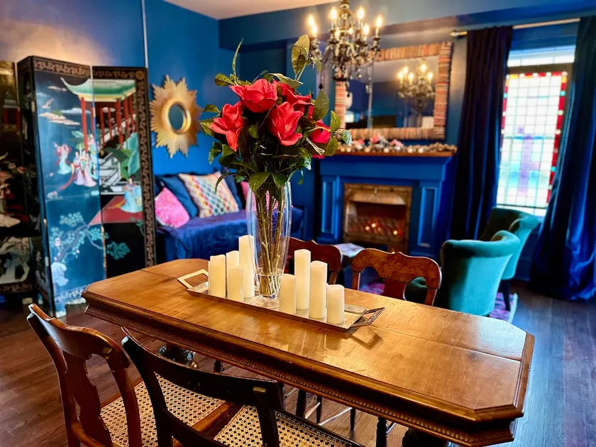 \"Shepherdess\": Mystic Blue Salon With River View - Image 1