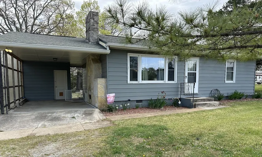 Lake House W/ Fenced Yard, Swim Dock, Marinas/Launches, 7 miles to Mtn Home, AR - Image 1