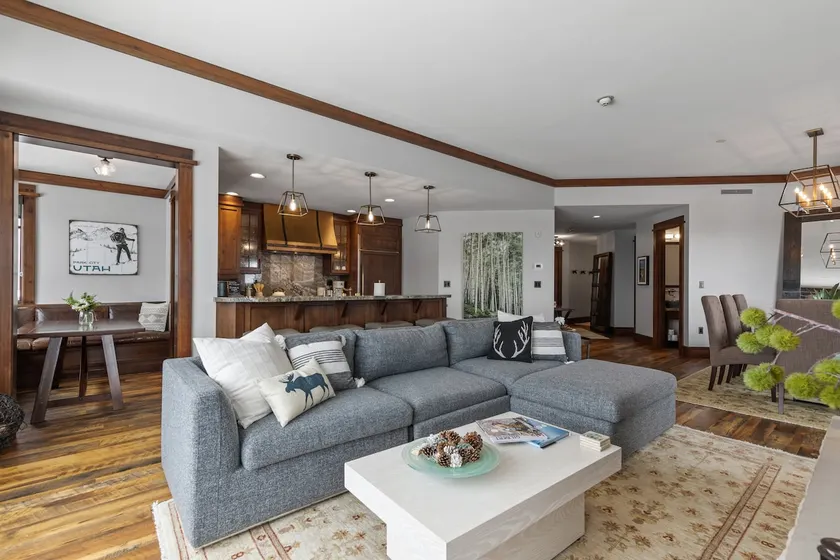 Maison Moose at Arrowleaf in Deer Valley, Luxurious Ski-In Ski-Out Condo Hosted by Nestique - Image 1