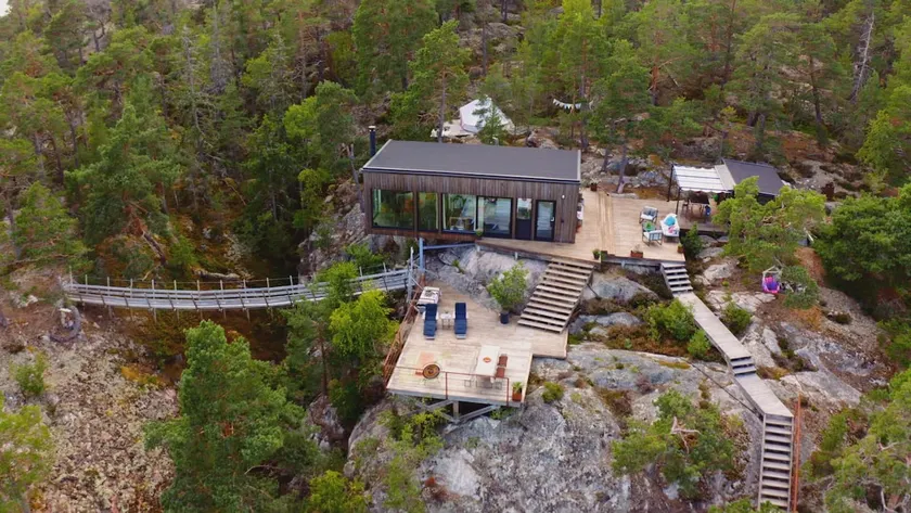 Unique accommodation with a mile-wide view of the archipelago - Image 1