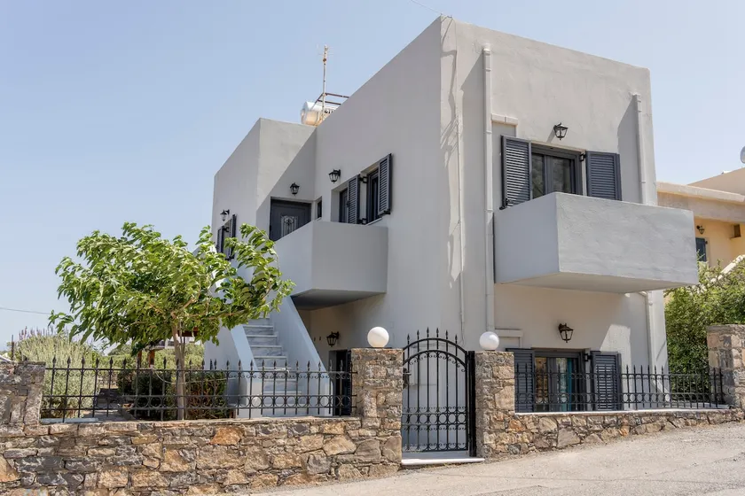 Alexandros beach house in Plaka Elounda - Image 1