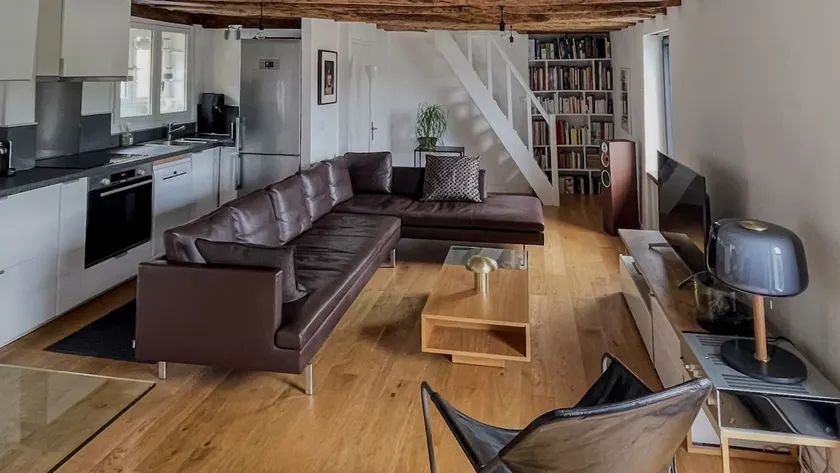 Family apartment next to Versailles - Image 1