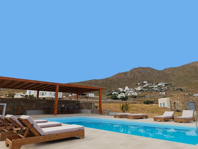 Megusta Mykonos 1 -luxurious apartment with pool - Image 1