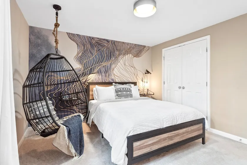 Quiet N Raleigh Home- Full Acre- Epic Coffee Bar! - Image 1