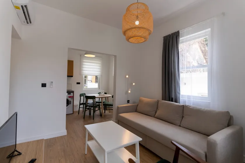 2+1 Apartment with Balcony and Kitchen - Villa Italic - Image 1