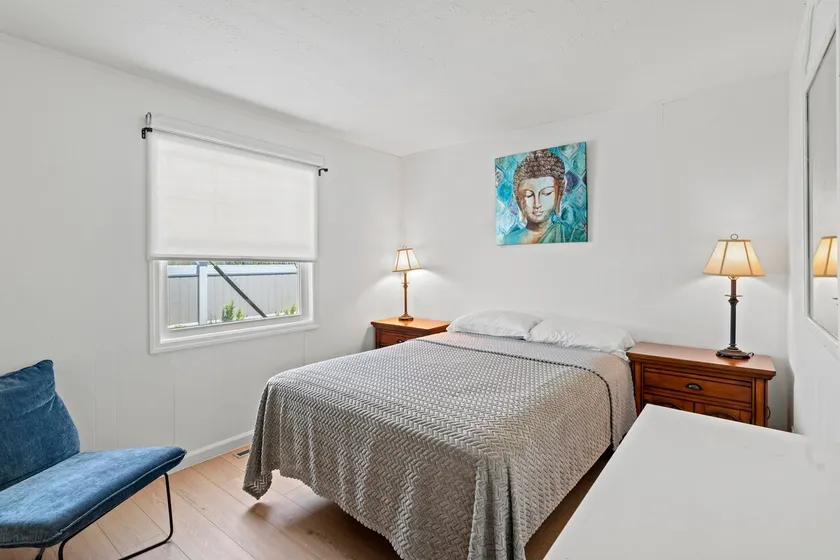 2 Bedroom Apt | 3 min walk from ocean - Unit 2 - Image 1