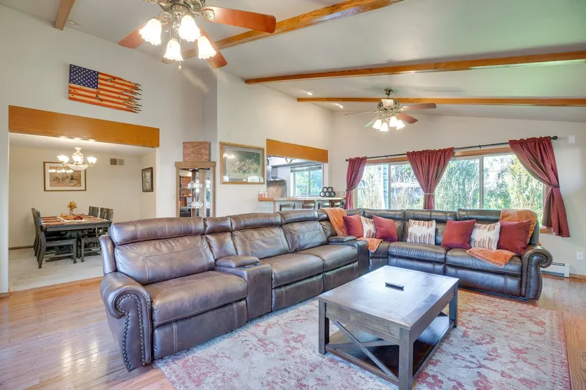 Perfect for Families, Near CMU, Airport, Monument - Image 1