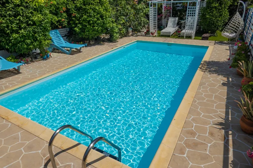 Greek Island Style 2 bedroom Villa with Pool next to the Sea - Image 1