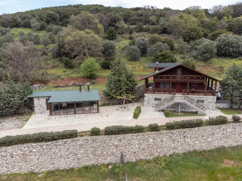 ktima Tzouros - Κτήμα Τζούρος - Image 1