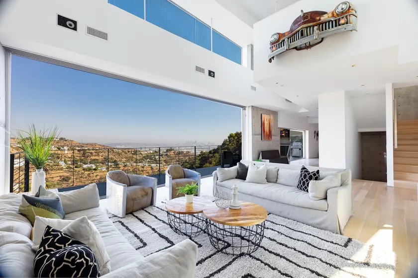Modern Villa Hollywood Hills Sanctuary - Image 1