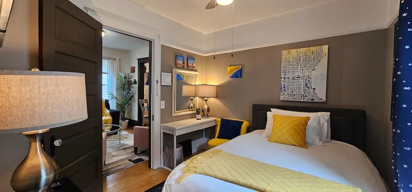 Clean & Comfortable Stay for 2, Flexible for 3 - Image 1