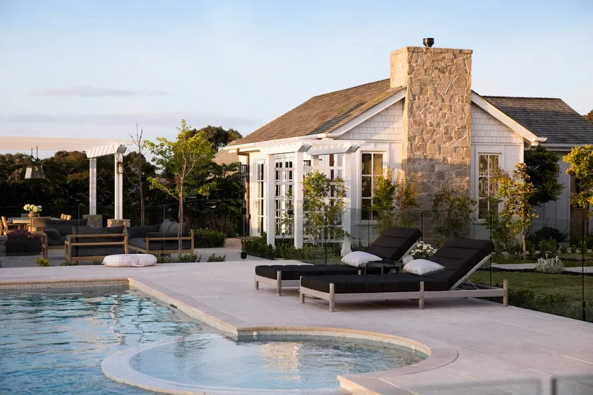 Private Guesthouse. Pool. Spa. Tennis. Fire - Image 1