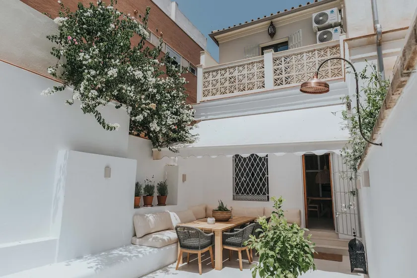 House on walking distance beach Pedregalejo Malaga - Image 1