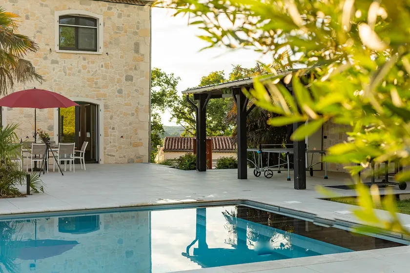Quiet Villa in a country hamlet with AC, private heated pool, pétanque court... - Image 1