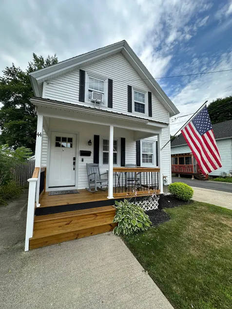 Glens Falls house near Lake George & Saratoga - Image 1