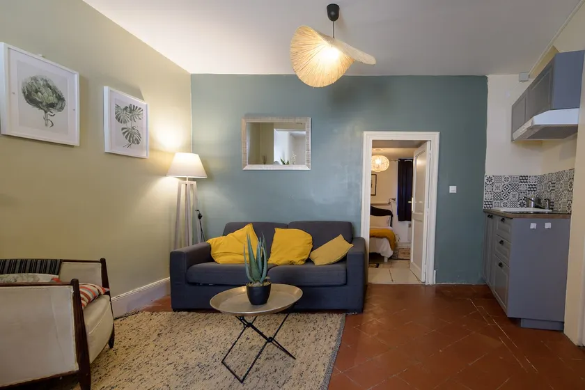Gîte de la Tour, 2 beds plus bike garage - Image 1
