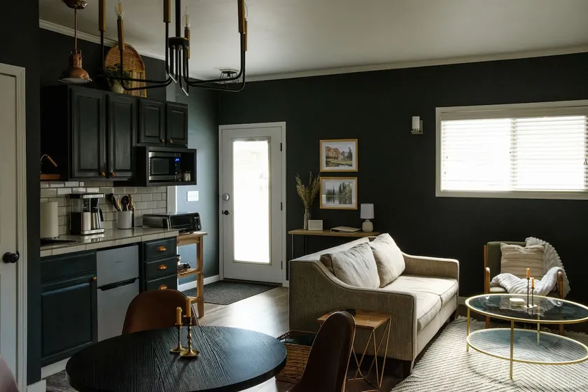 Larkspur Lodge — Cozy, Private Guest Suite - Image 1