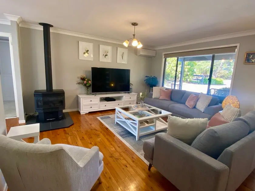 Enjoy our 4 bedroom home, “Shiloh, Place of Rest.” - Image 1