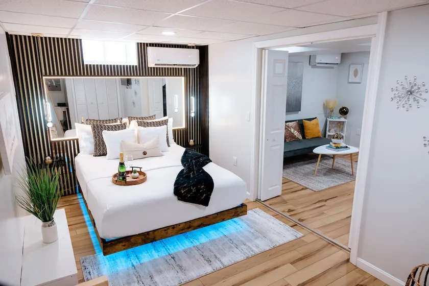 -Queen bed+Full- Rabbit House: Modern/Cosy - Image 1