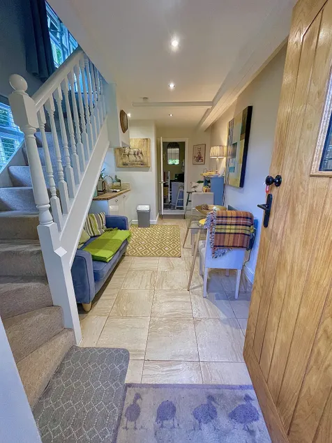 Castle Hill Guest House - Image 1