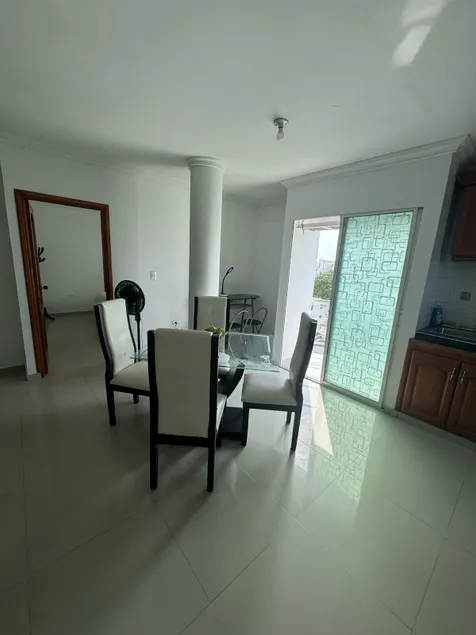 A beautiful apartment with free parking - Image 1