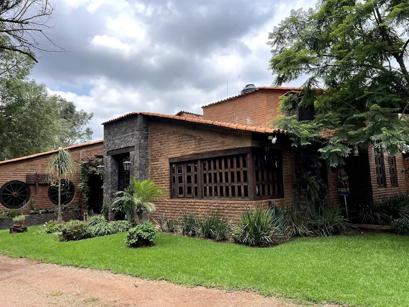 Rustic Country House - Image 1