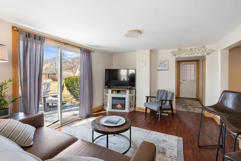 Coop Cottage -Walk to Downtown - Image 1